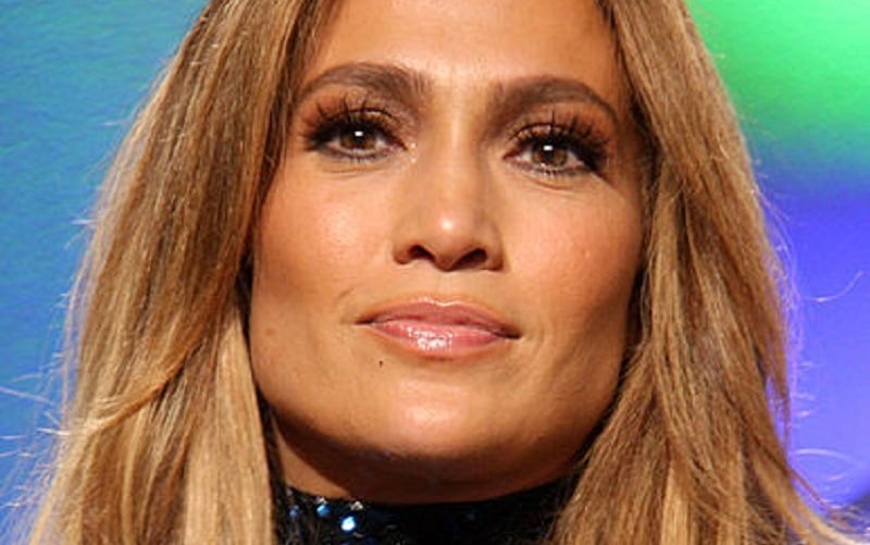Jennifer Lopez stworzyła kolekcję kosmetyków dla polskiej marki