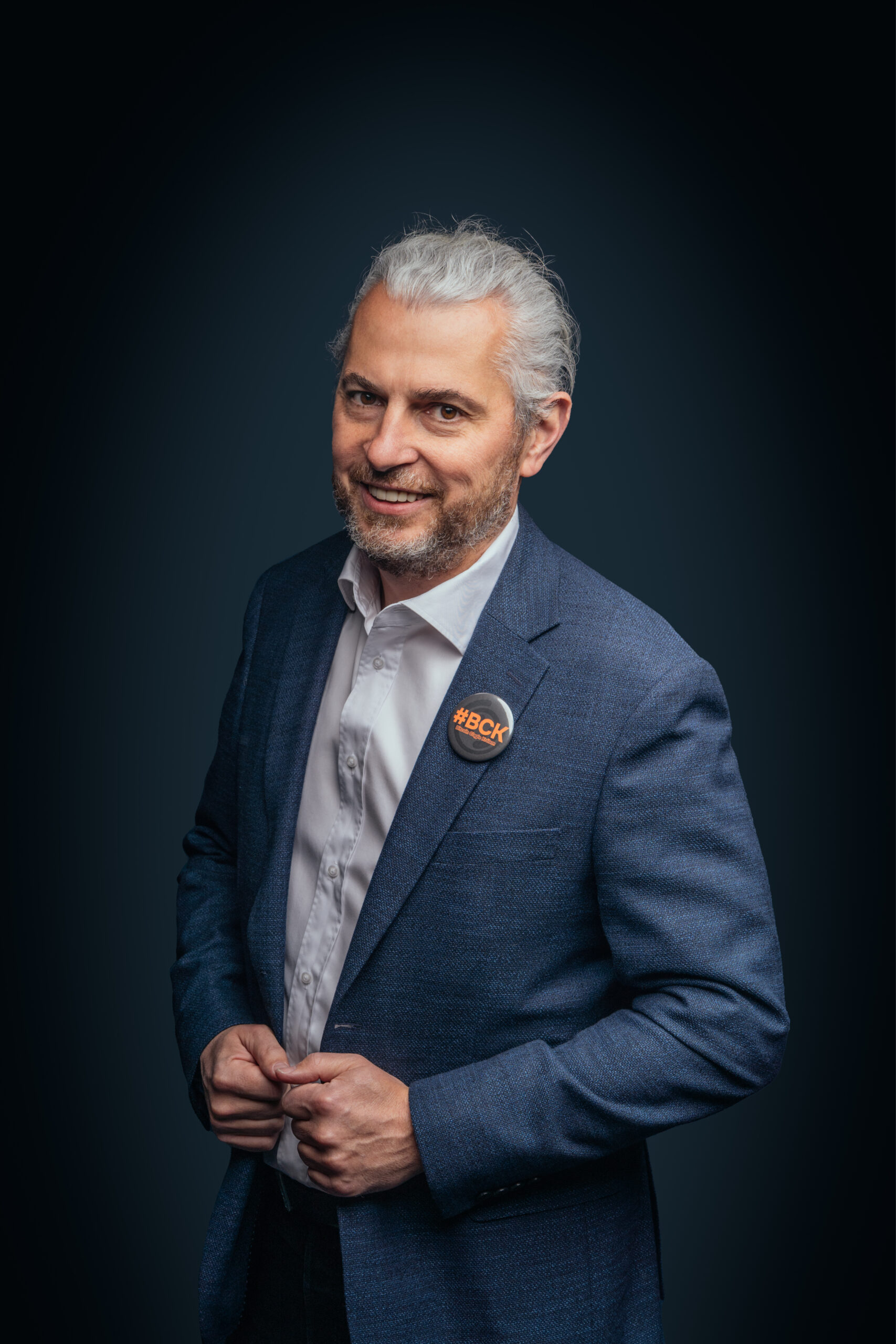 rok-2026-koniec-dzikiego-zachodu-kryptowalut-to-juz-nie-spekulacja-lecz-instytucjonalna-adopcja-komentarz-ekspercki-lukasza-zeligowskiego-kanga-exchange