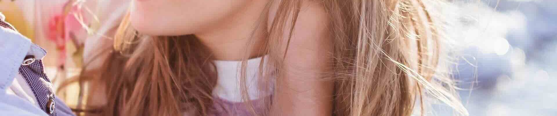 jak-dzis-kochaja-mlodzi-ludzie-ostroznosc-bliskosc-i-wyzwania-w-zwiazkach