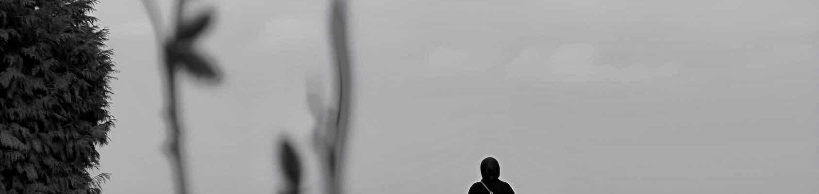 samotnosc-w-tlumie-dlaczego-studenci-czuja-sie-coraz-bardziej-samotni-i-jak-temu-zapobiec