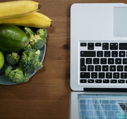 zdrowy-e-commerce-pierwszy-raport-e-izby-kompleksowo-omawiajacy-stan-zdrowia-menedzerow-zarzadzajacych-najdynamiczniej-rozwijajacym-sie-sektorem-gospodarki